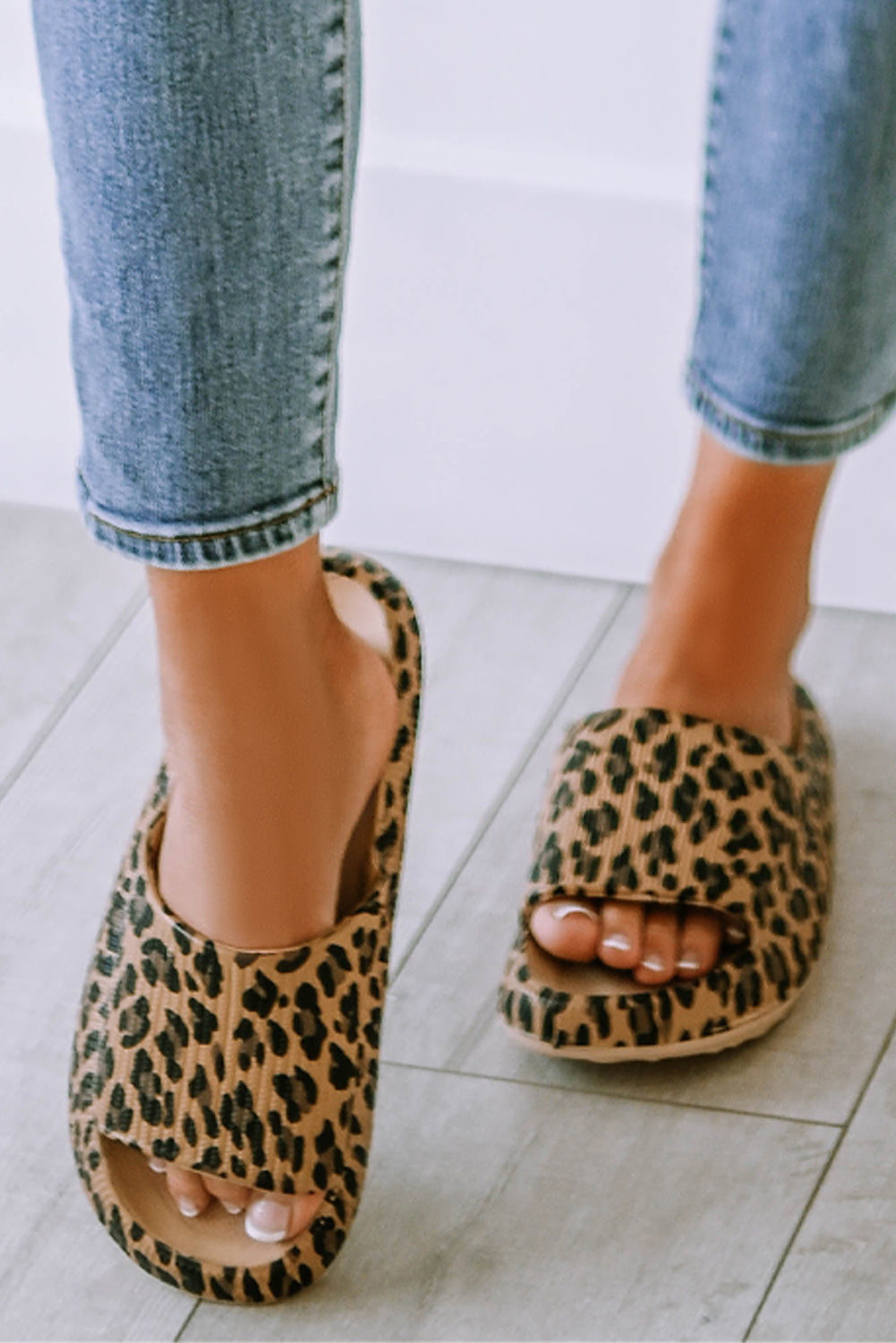 Leopard Cloud Slides Thick Flat Slides Shoes